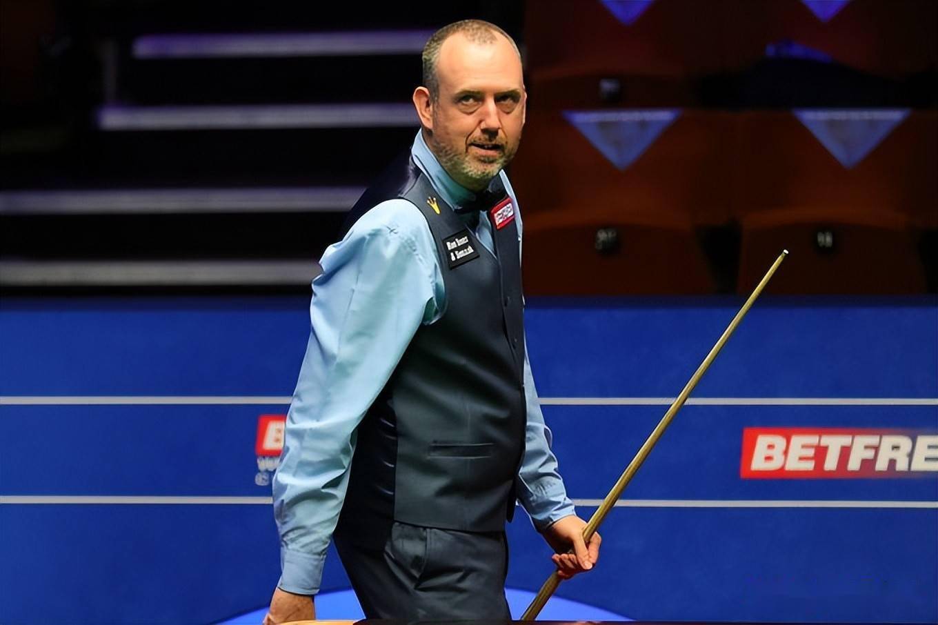 将防守球员 将防守球员