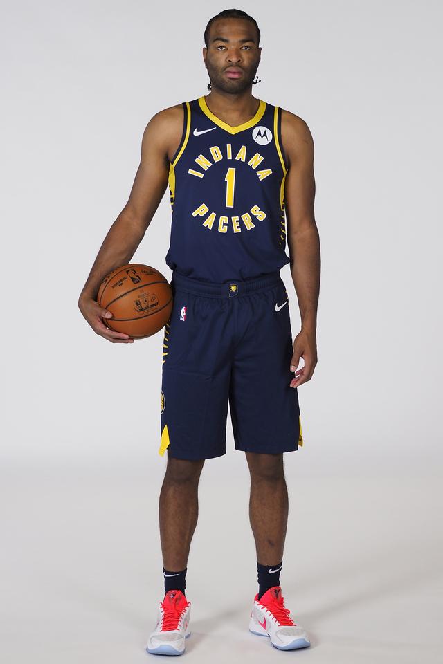 再度凸显了 再度凸显了