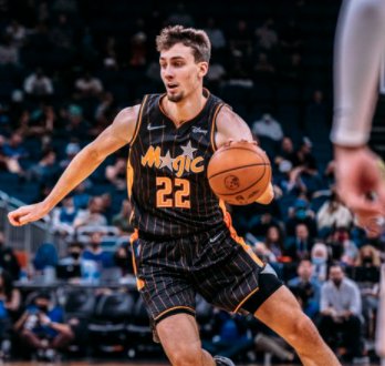 双方就展开 双方就展开